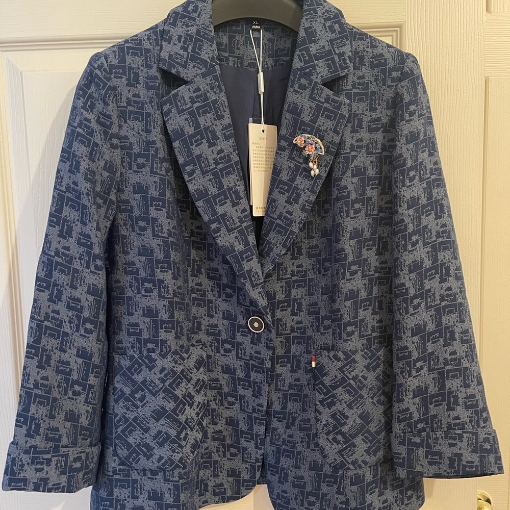 2:$50 final sale Women's Blue Patterned Blazer